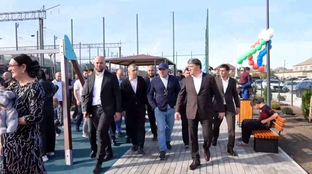 Сегодня вместе с главой города Махачкалы Джамбулатом Салавовым принял участие в открыти...