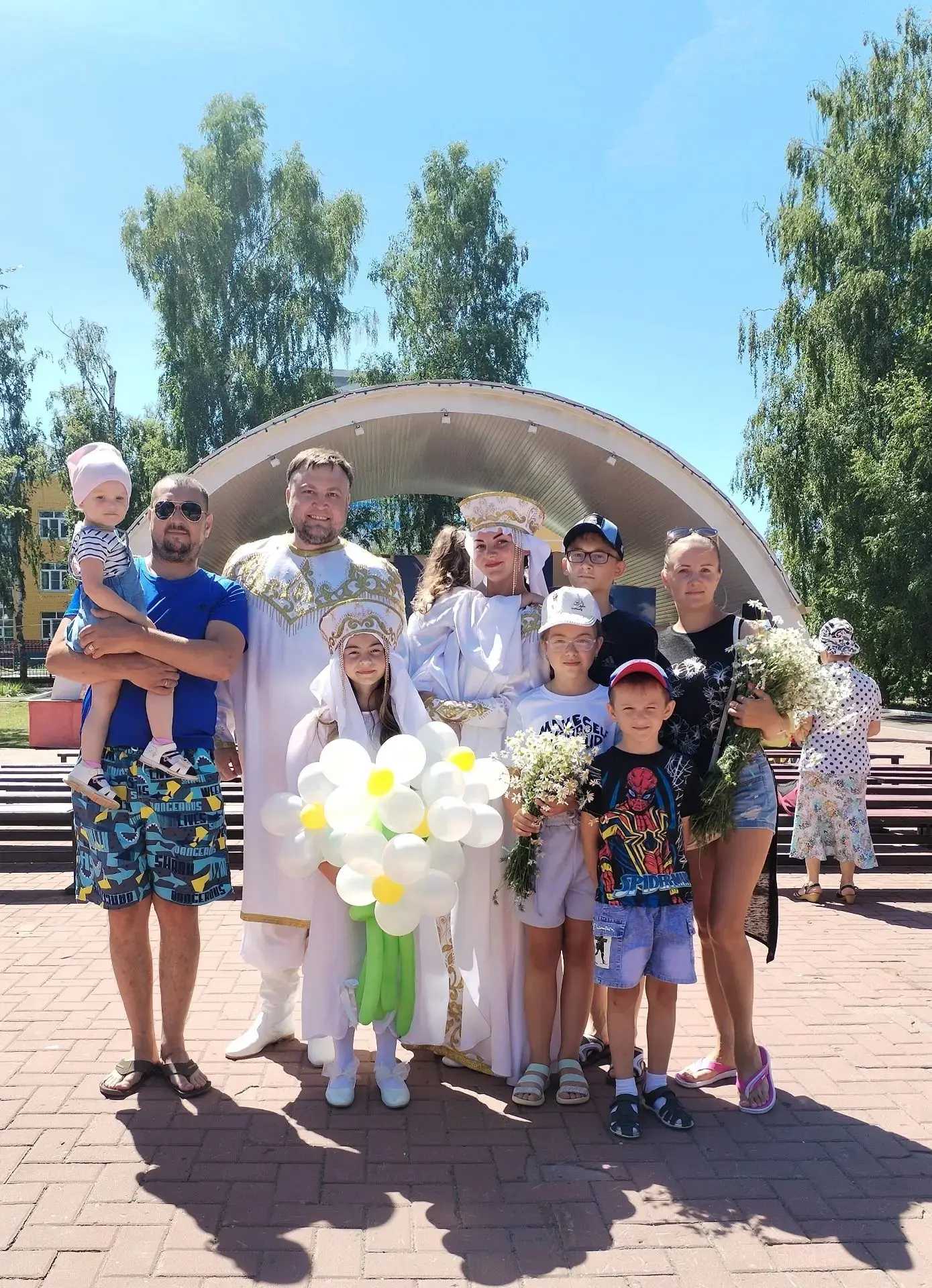 День семьи, любви и верности в нашем детском саду! 💖✨

В этот день мы провели множество увлекательн
