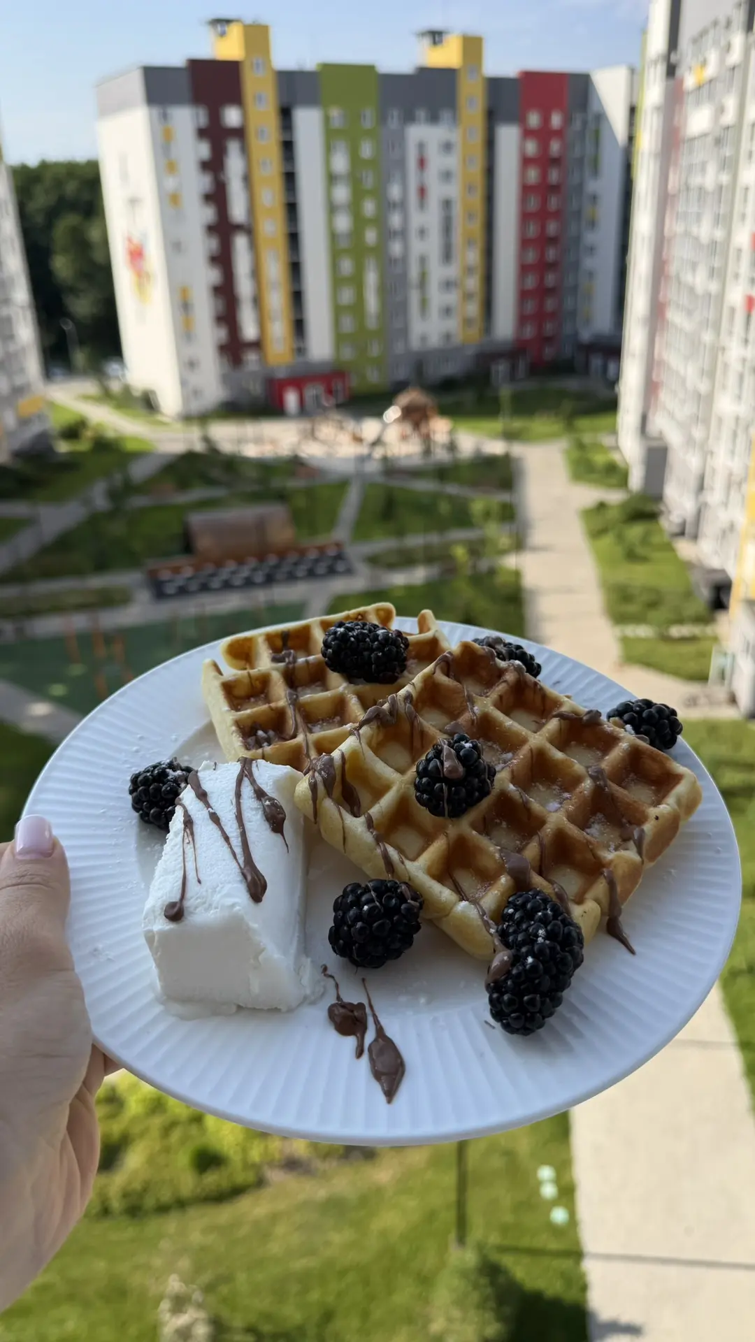 Доброе утро ☀️ 

Рецепт простейший брала тут 👉🏻 https://xn--j1agri5c.xn--p1ai/recipes/vafli-belgii