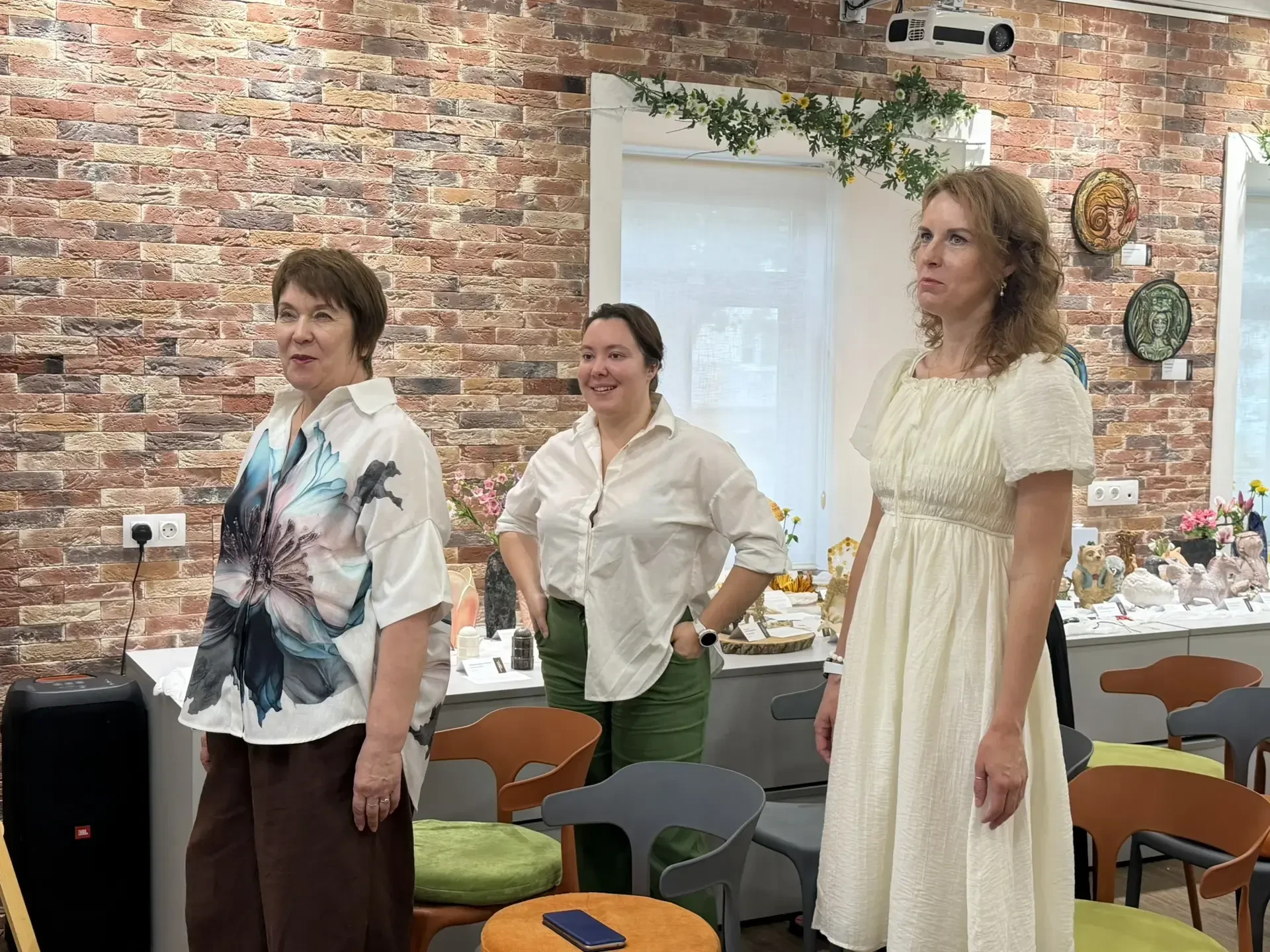 ✨ В пространстве «РяДом» прошла встреча женского клуба!

На этот раз говорили о женственности, граци