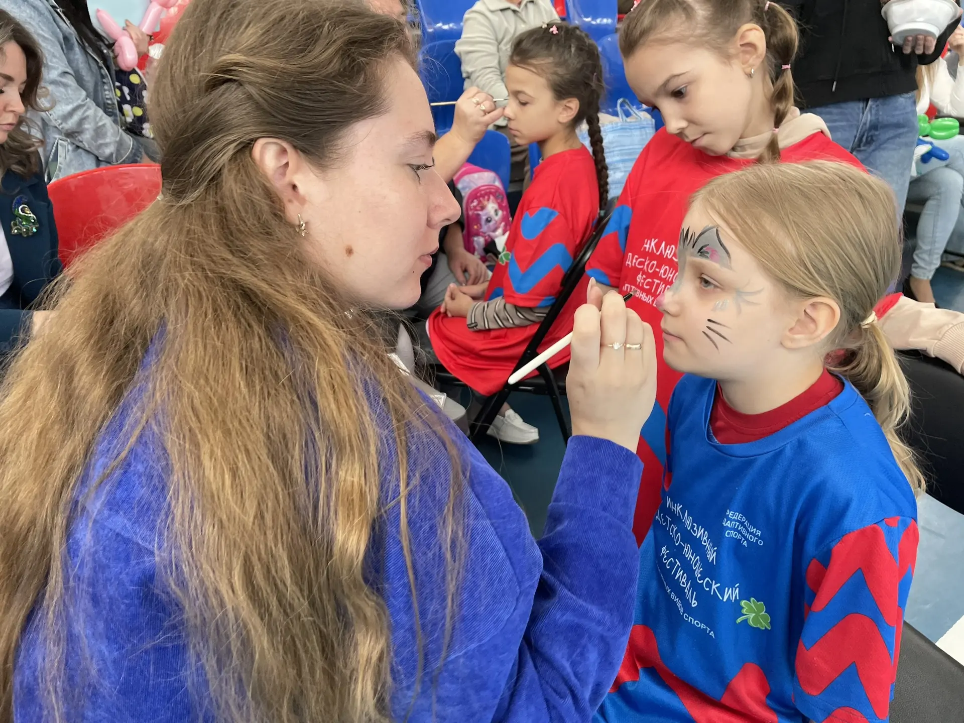 🏅🎈В Чернянке состоялся ежегодный инклюзивный фестиваль для детей «Мы разные — мы равные!», приуроч