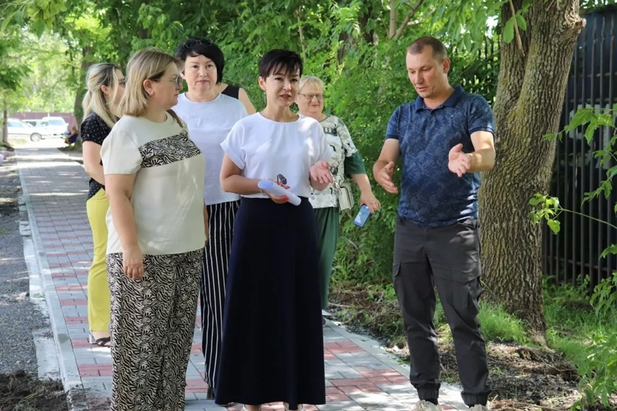 Жители ТОС «Ленинская, 52» в центре села Черниговка доказали, что благоустройство может быть последо