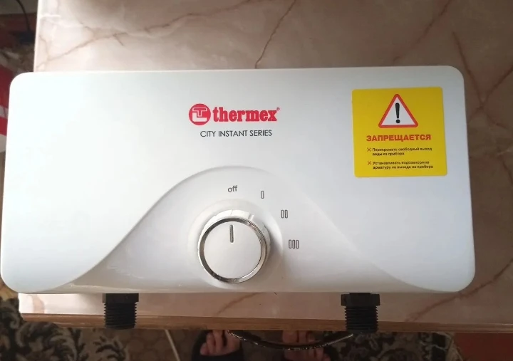 Продаю проточный водонагреватель, новый в упаковке. Цена 1500 р. 89965043870