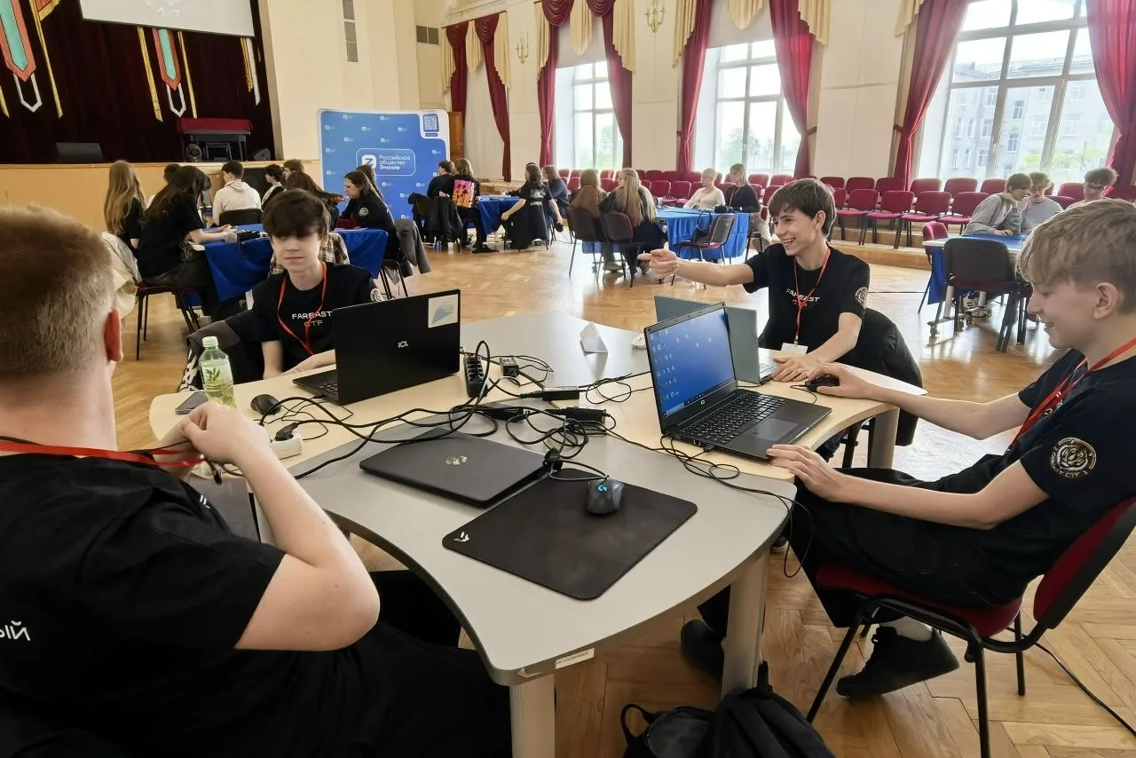 🔐 Дальневосточный CTF прокачал будущих айтишников в ТОГУ  Битва умов по кибербезопасности JunFarEast