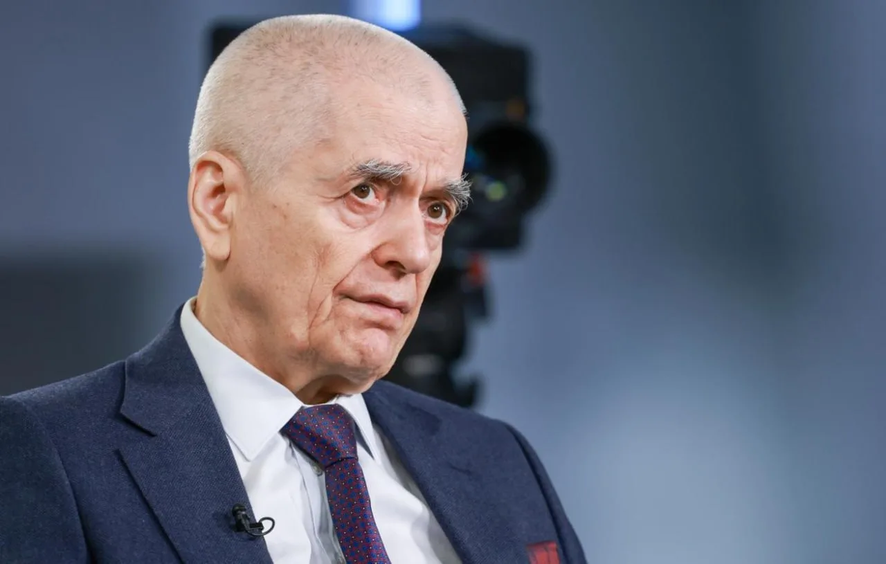 👶 Академик РАН заявил, что россиянки могут рожать до 60 лет, а мужчины — до 90