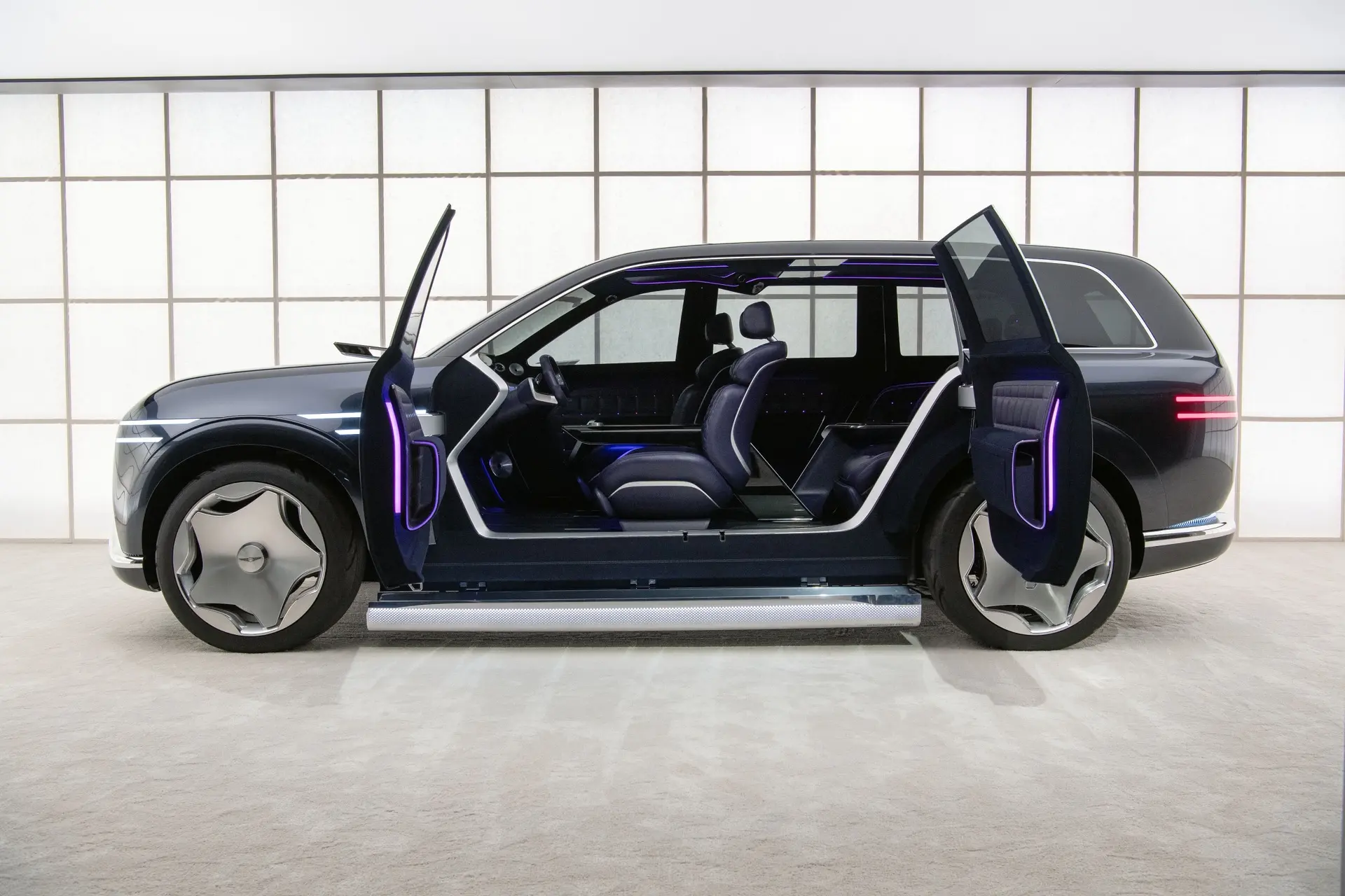 Genesis показал GV90, и это уже почти не автомобиль, а бизнес-класс на колёсах 🔝