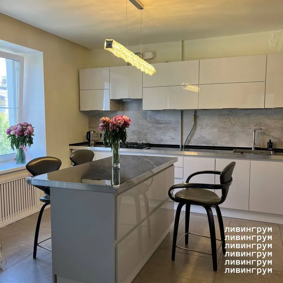 **3-КОМН КВАРТИРА, 70.0 м²**
