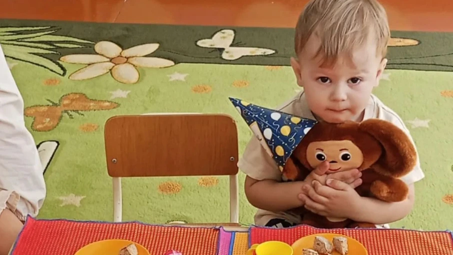 Сегодня, 20 августа, в 1-й младшей группе «Ромашки» появился неожиданный гость — игруше...