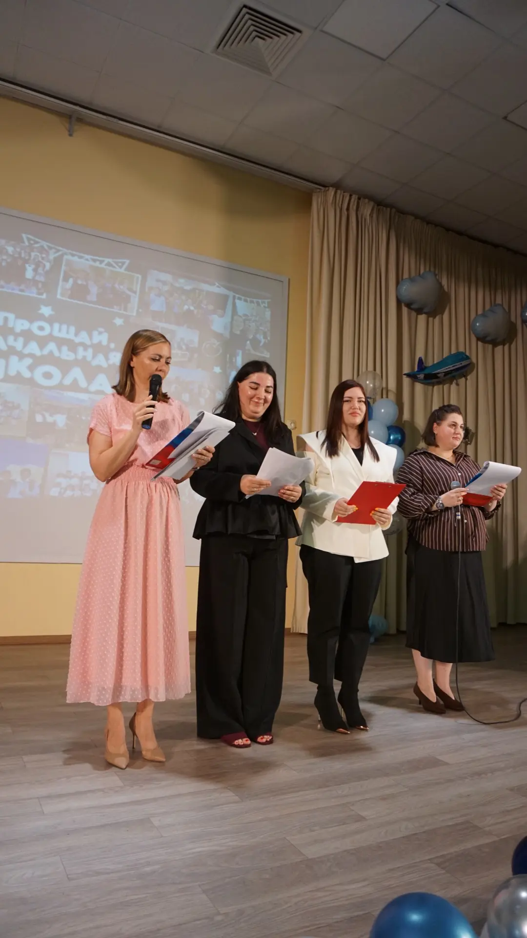💐Сегодня в нашей школе состоялось торжественное событие - прошел выпускной  у  4–х кла...