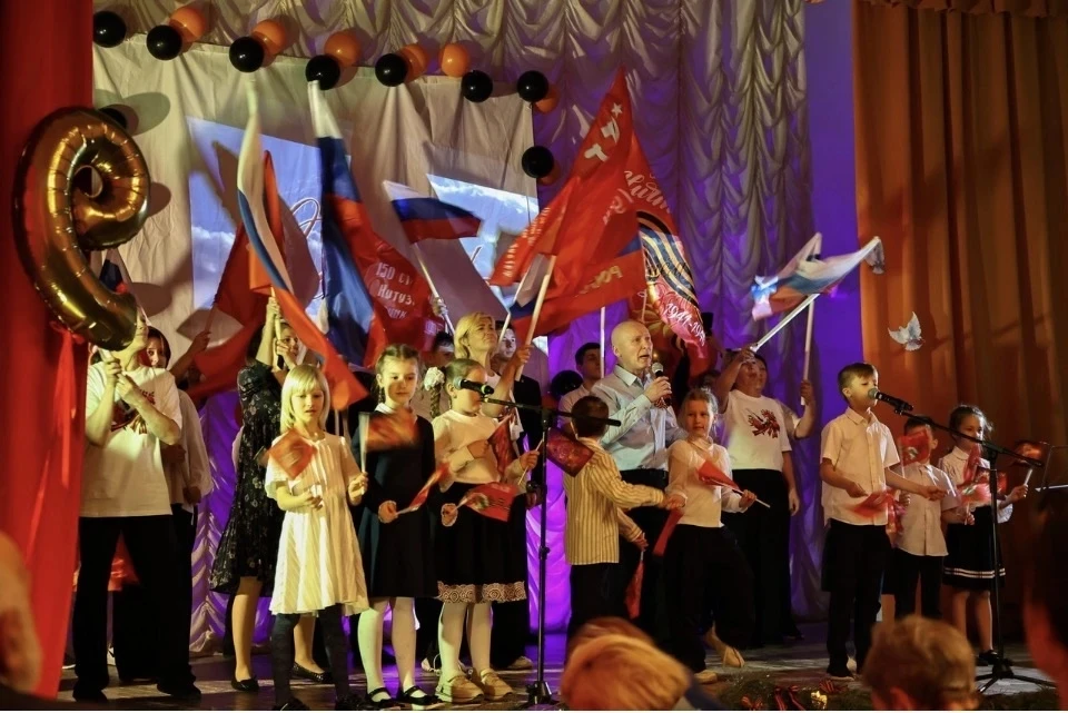 🔥Вечный огонь нашей благодарности  🇷🇺 9 мая, в день Великой Победы, тысячи россиян собираются возле 