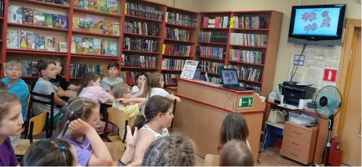 «Сокровища народных мастеров»: в лагере прошло увлекательное библиотечное занятие
В нашем лагере сос