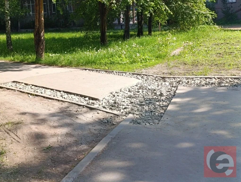 Асфальт в сквере Сибиряков-Гвардейцев восстановят к 20 июня

В Новосибирске подрядчика обязали устра