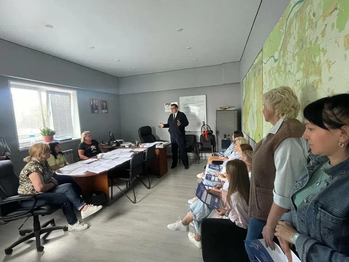 КАШИРА. Встретился с коллективом МУП «Комбинат городского хозяйства» городского округа ...
