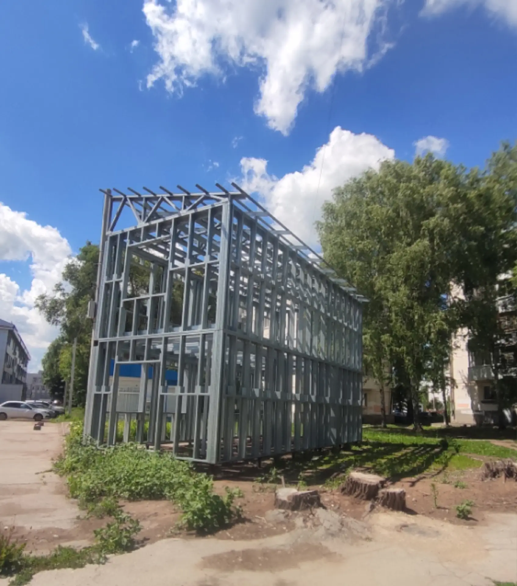 Устали от поездок на кружки и в школу через весь город?