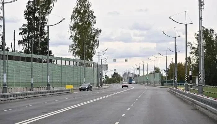 🏗️ В Троицке строят новый участок Октябрьского проспекта