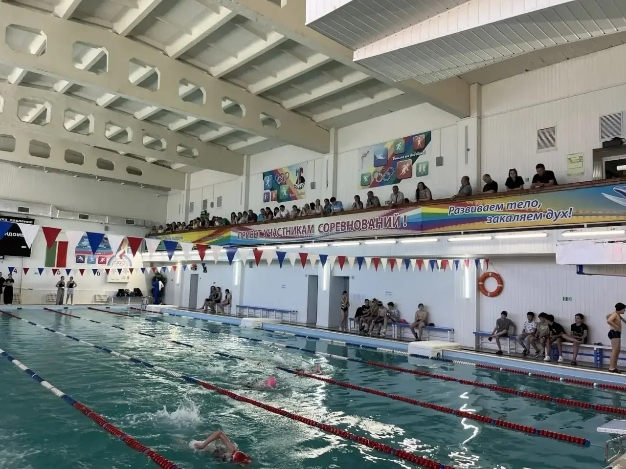 🏊‍♂️ В бассейне «Юбилейный» прошли соревнования по плаванию  В бассейне «Юбилейный, Татнефть-Забота»