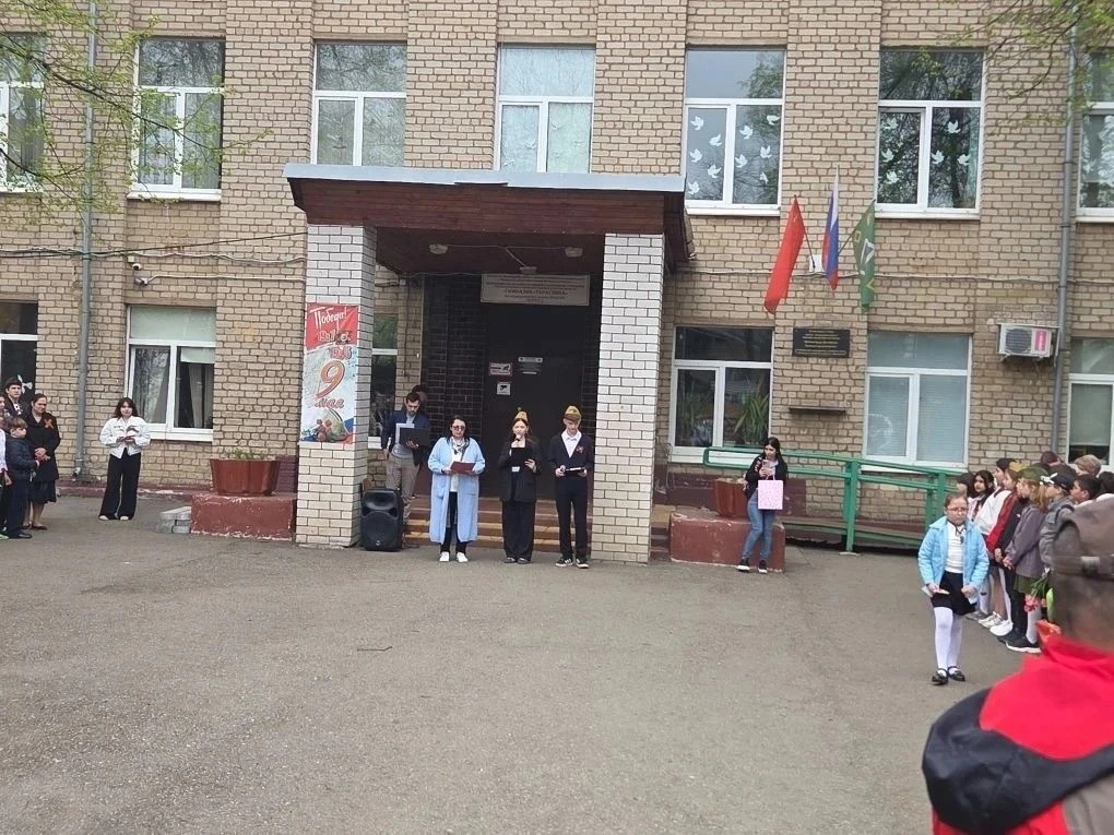 В Черкизово прошла торжественная линейка в честь Дня Победы  Вчера, 8 мая, в корпусе Черкизово состо