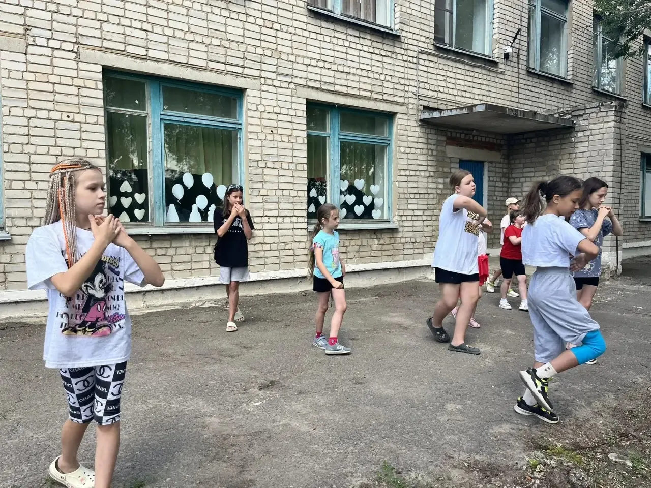 Второй день  летнего пришкольного лагеря «Солнышко» прошёл на УРА!
 
Этот день в нашем пришкольном л