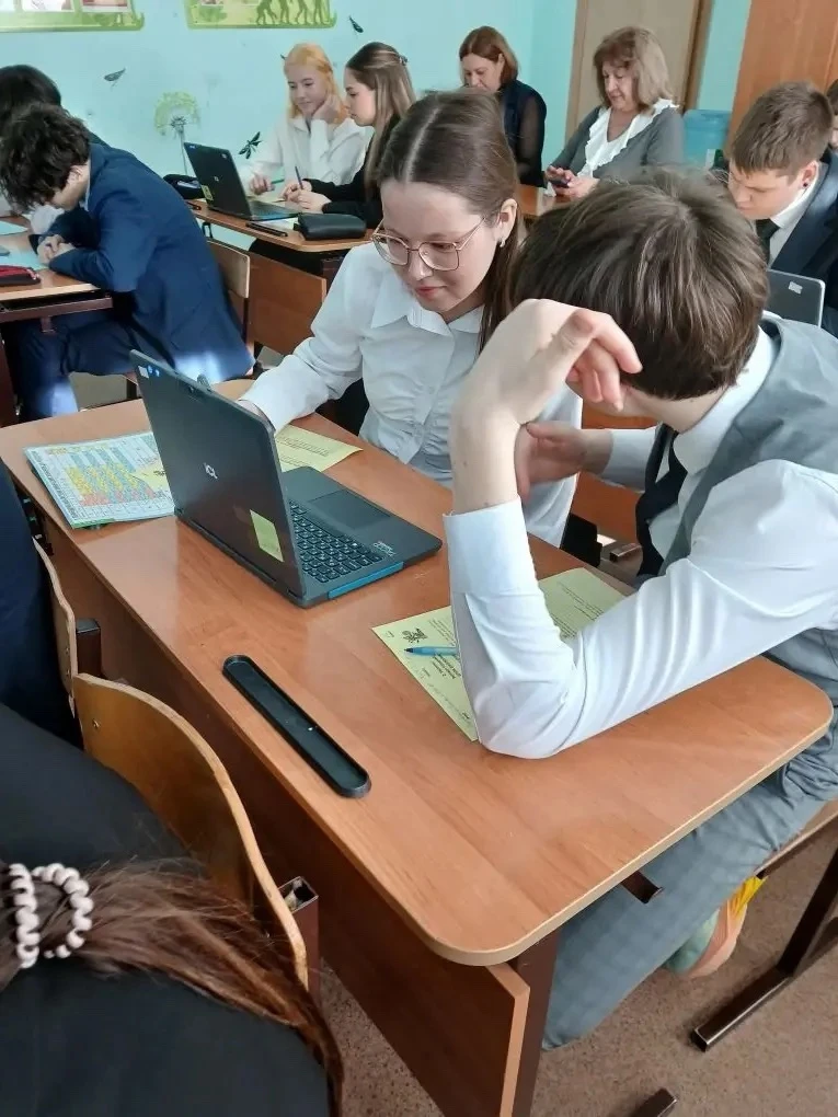 🧪🔬18 февраля, в рамках проведения тематической недели  "Химия в школе"    в СОШ  2 состоялся химбио-