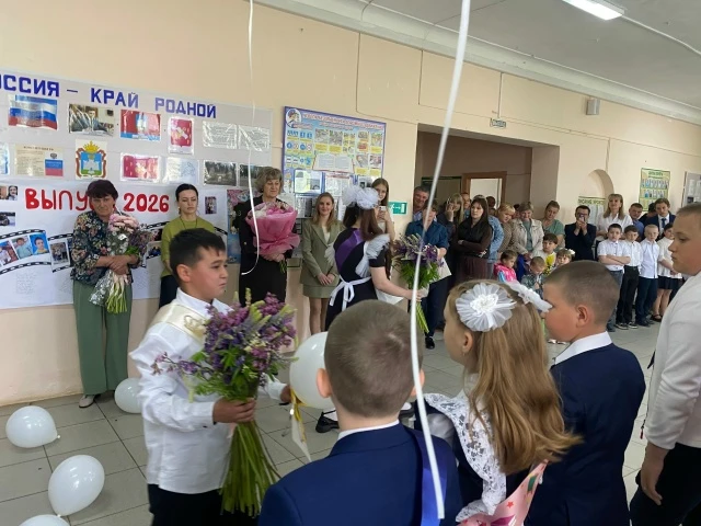 Сегодня в МБОУ «Судбищенская СОШ» состоялась торжественная линейка, посвящённая Последн...