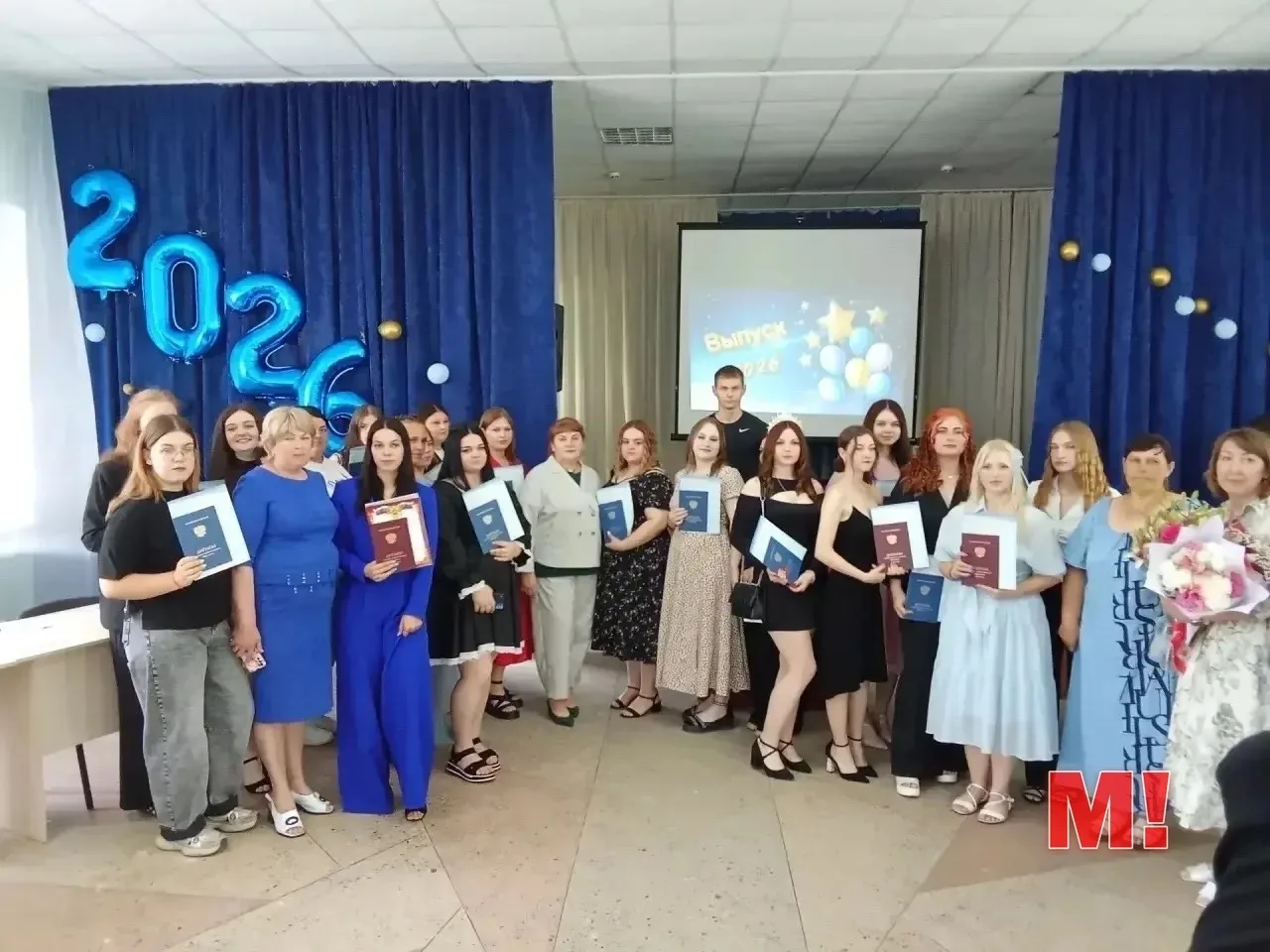 👨🏻‍🎓🎊В Марксовском политехническом колледже состоялся выпускной — выпускникам торже...