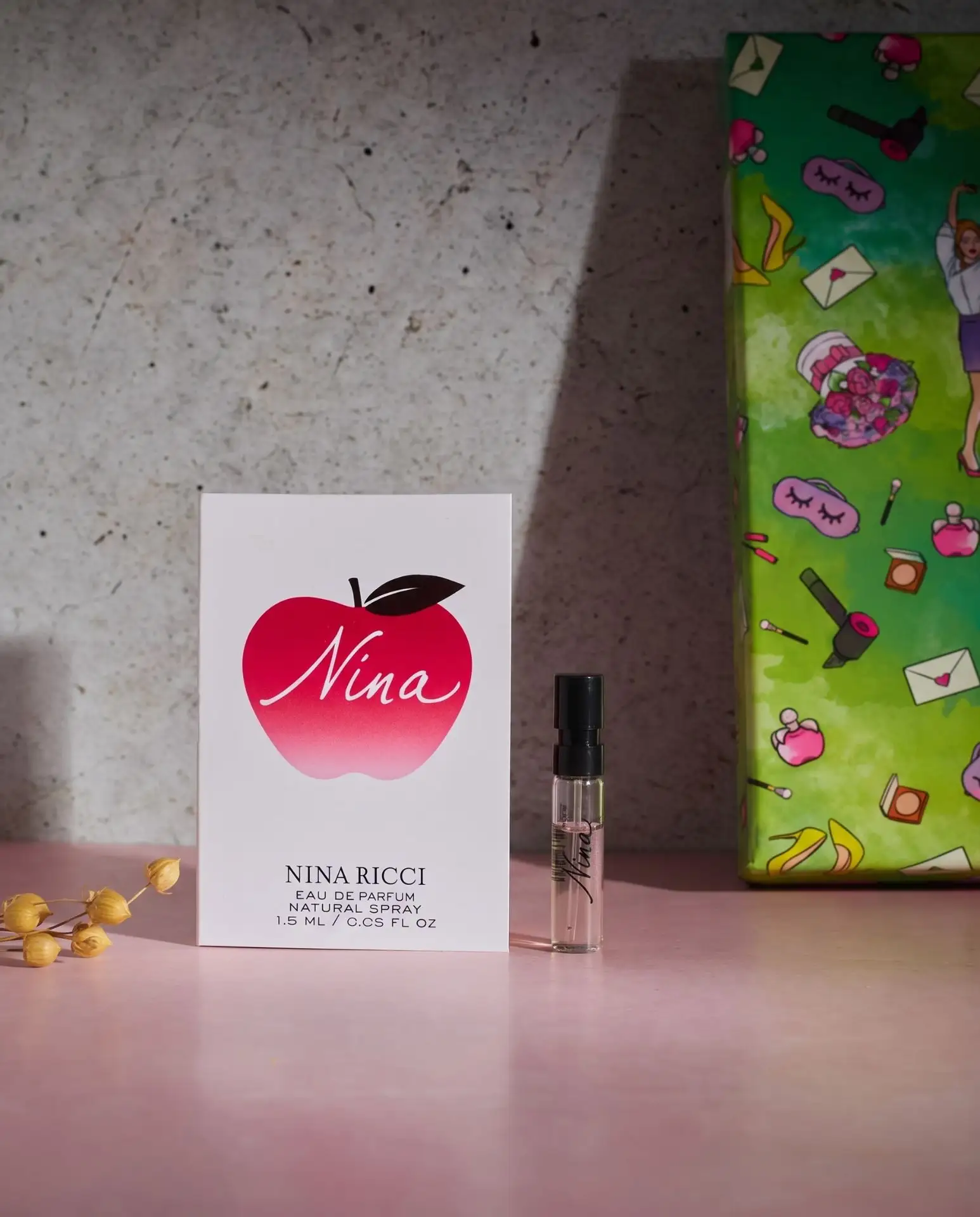 Парфюмерная вода Nina от Nina Ricci — это ваш знак, чтобы побаловать себя!

С ней вы могли познакоми