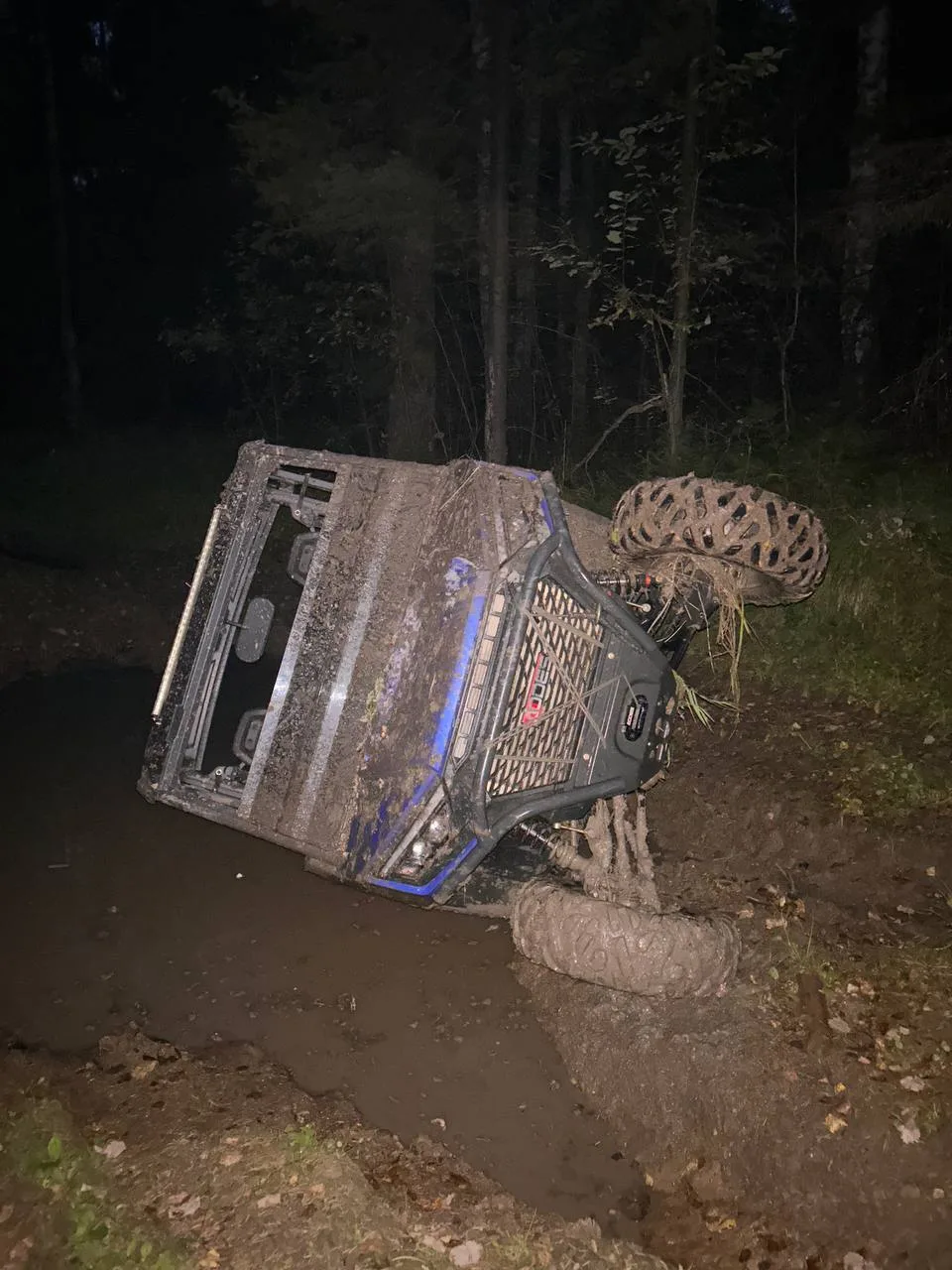 Дорога из дома на скале не всегда проходит гладко. Техника не пострадала, мы тоже. Обош...