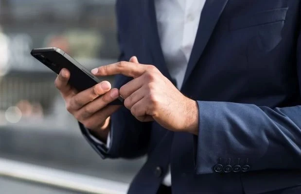Вредное излучение и сбои? Эксперты рассказали, опасно ли пользоваться 5G