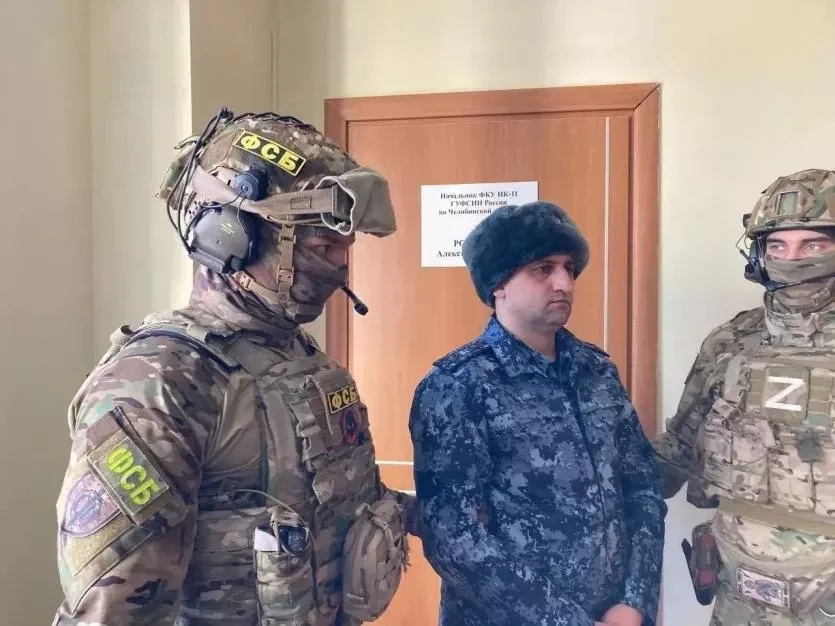 Бывший начальник копейской колонии Алексей Ромашов остаётся под арестом