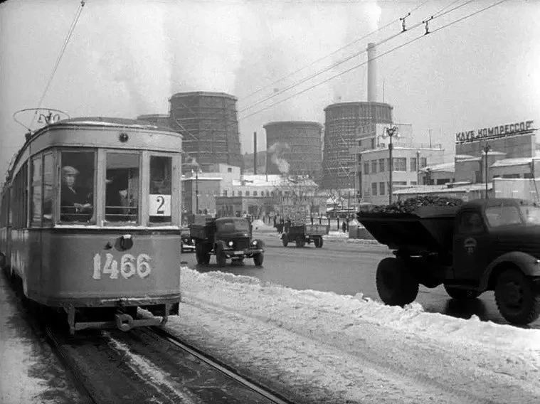 🚃 Трамвай №2 на шоссе Энтузиастов в 1960 году