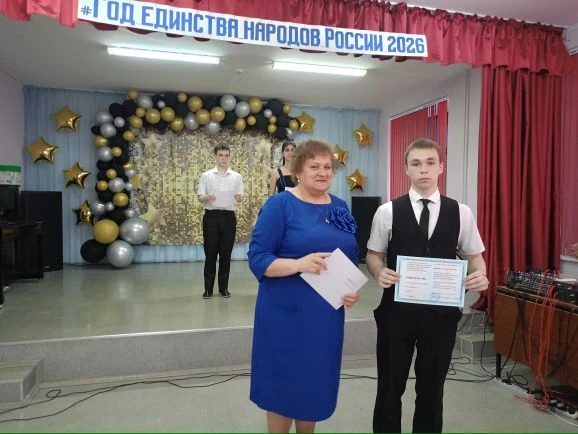 В добрый путь, выпускники!