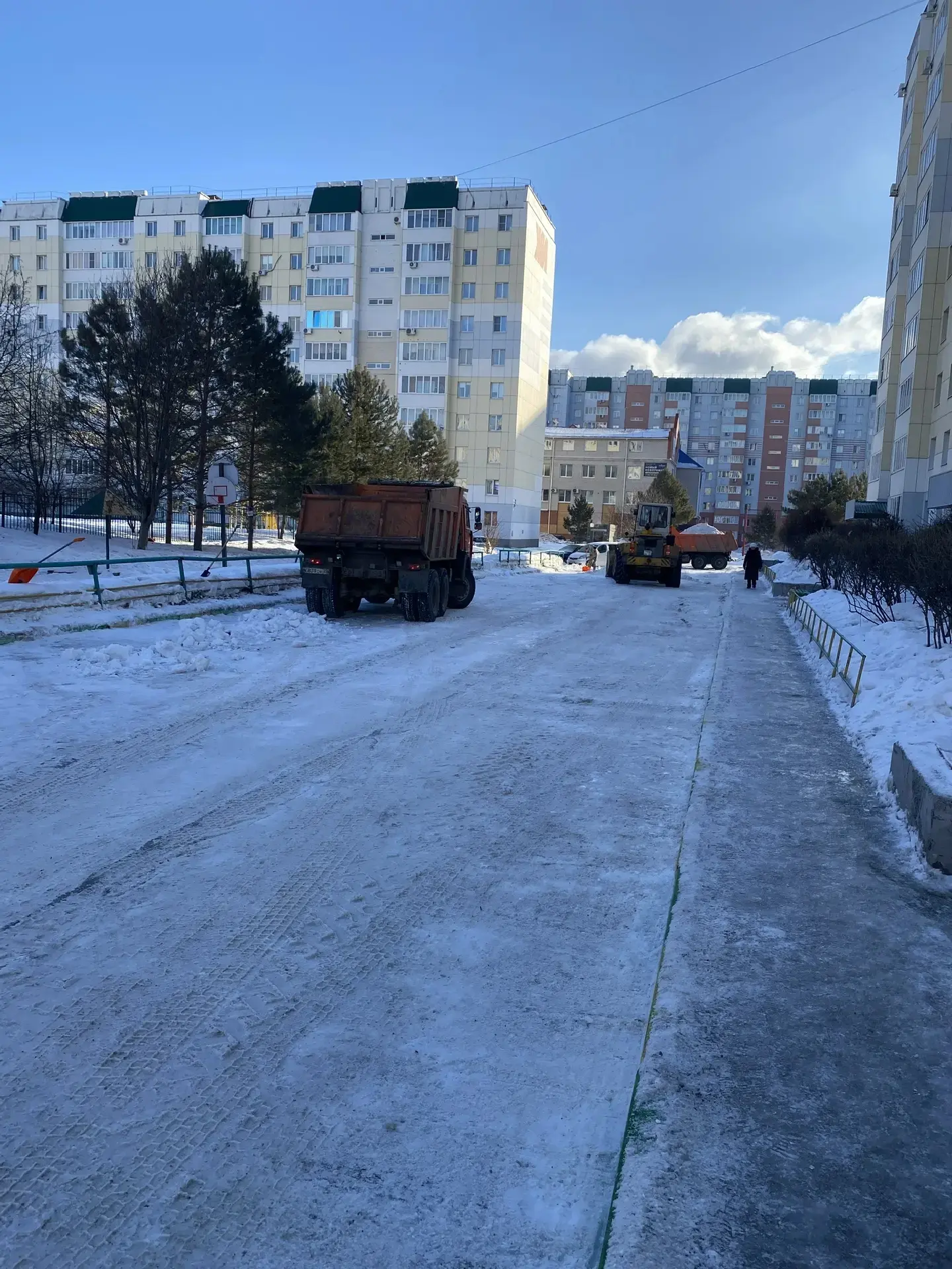 ❄️ Чистим заранее - встречаем с заботой!