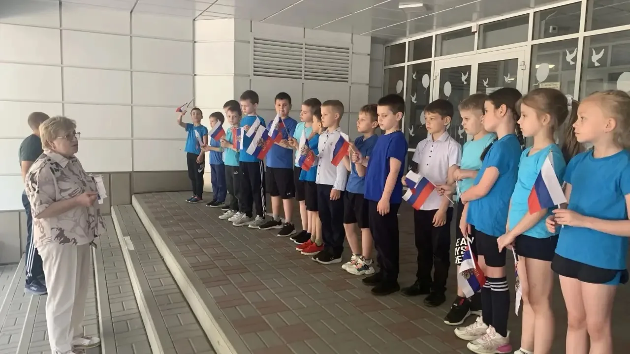 Память — в каждом шаге: в школе прошёл «Забег памяти» 🏁

В нашей школе состоялся «Забег памяти». Гл