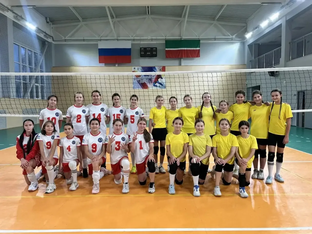 Команда волейболисток гимназии №1 выиграла «золото» и «бронзу» на турнире в Набережных ...