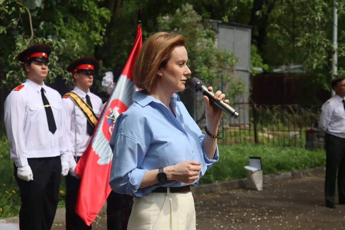 ✨ В нашей школе в мае прошла торжественная церемония прощания с флагом, ставшая важным событием в жи