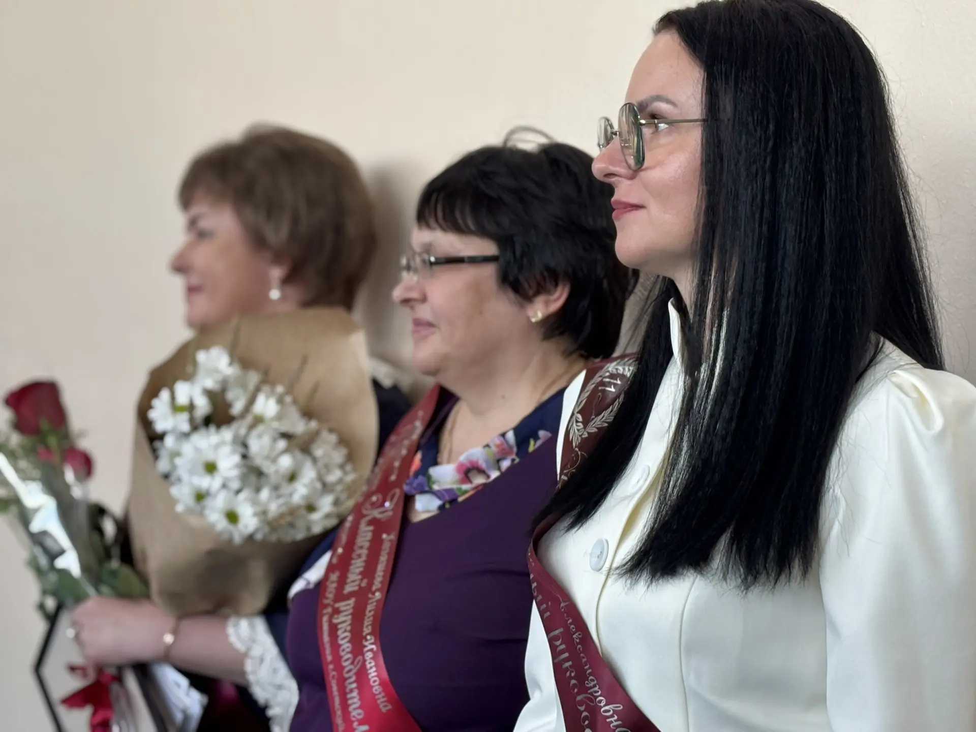 🔔Сегодня для выпускников 9 и 11 классов состоялись торжественные линейки «Последнего звонка - 2026».