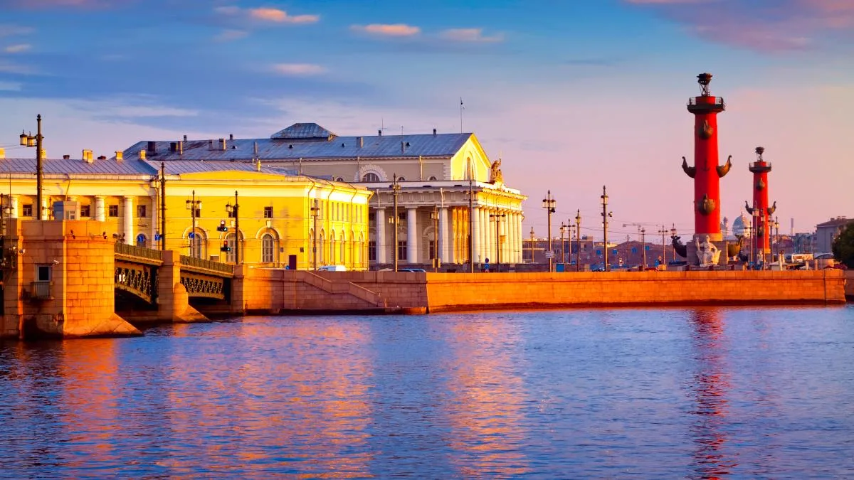 ❕НОВИНКА❕  💫 И здесь Россия молодая свои столицы возвела  Маршрут: Москва - Великий Новгород - Санкт