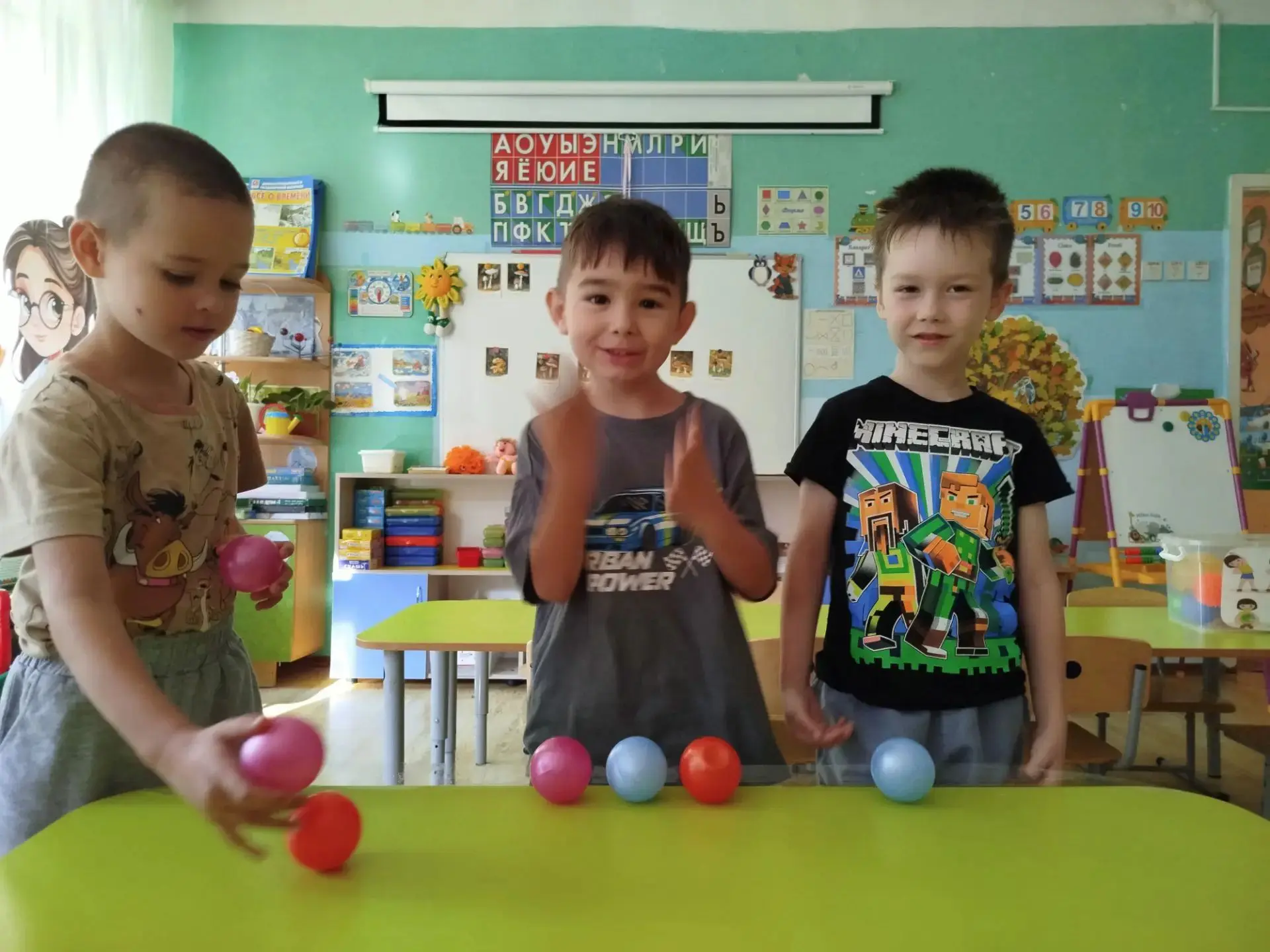 Знаете ли вы, что для увлекательных и полезных игр порой достаточно всего двух предмето...