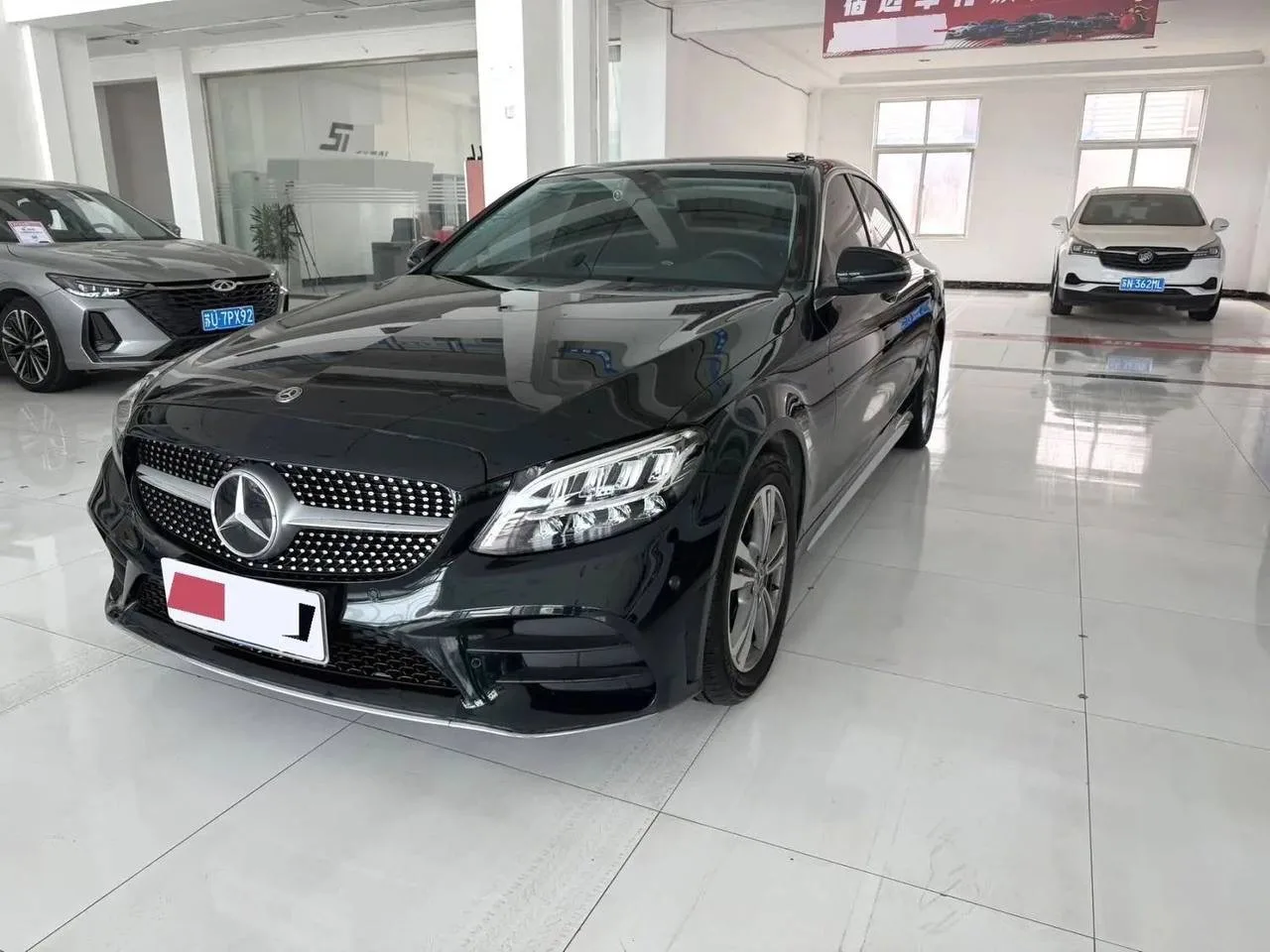 🚗 #ПредложениеДня -автомобиль Mercedes-Benz C 200L,  доступный для заказа 🇨🇳