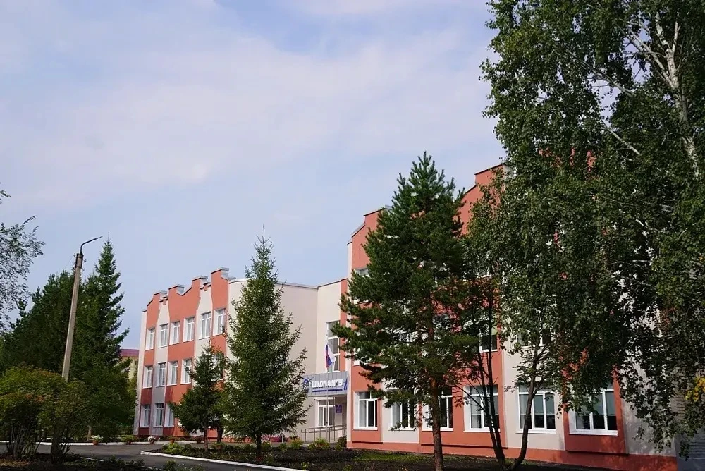 🏫 Школа №19 в Ишимбае встретит учеников после большого обновления