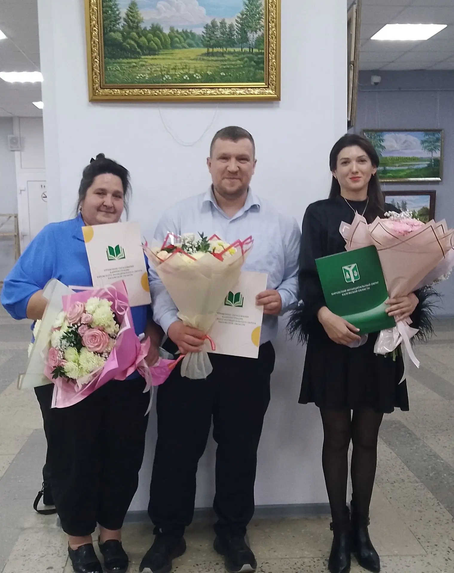 🎉💫 Накануне профессионального праздника — Дня учителя — педагоги нашей школы получили...