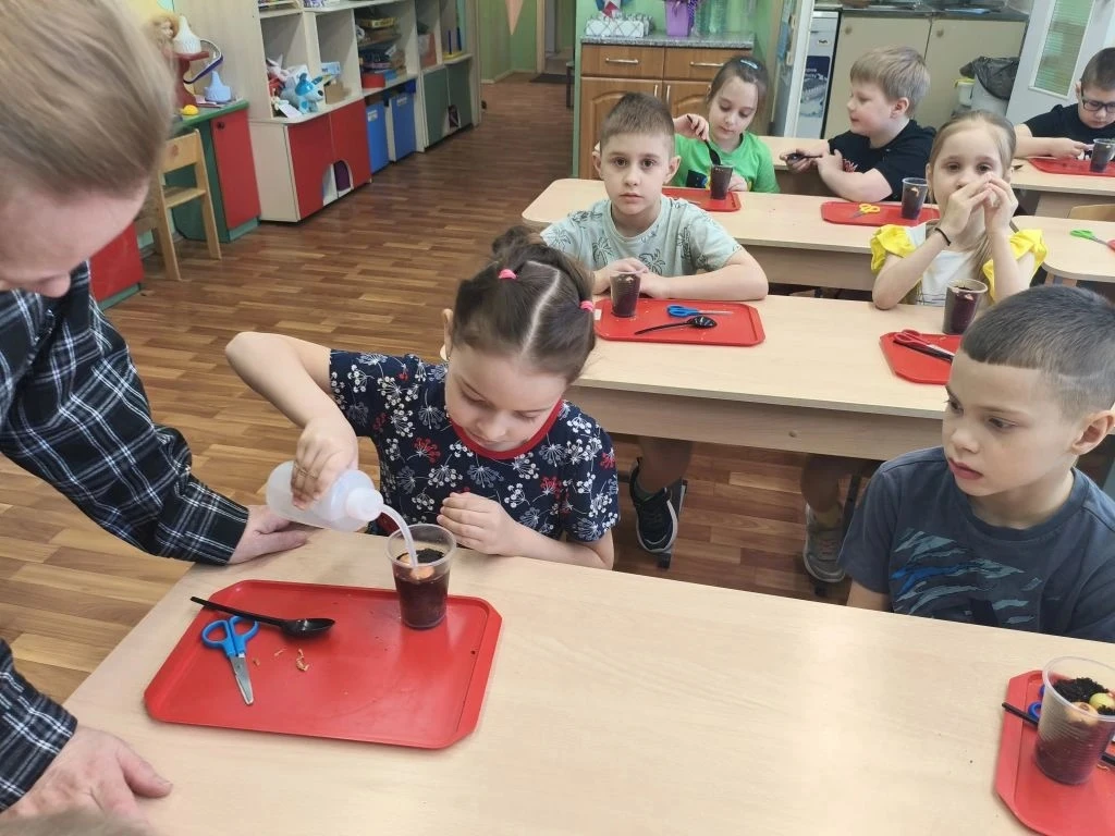 🌱 «Зелёная лаборатория» в подготовительной группе детского сада «Золотой ключик»  Работа с родителям