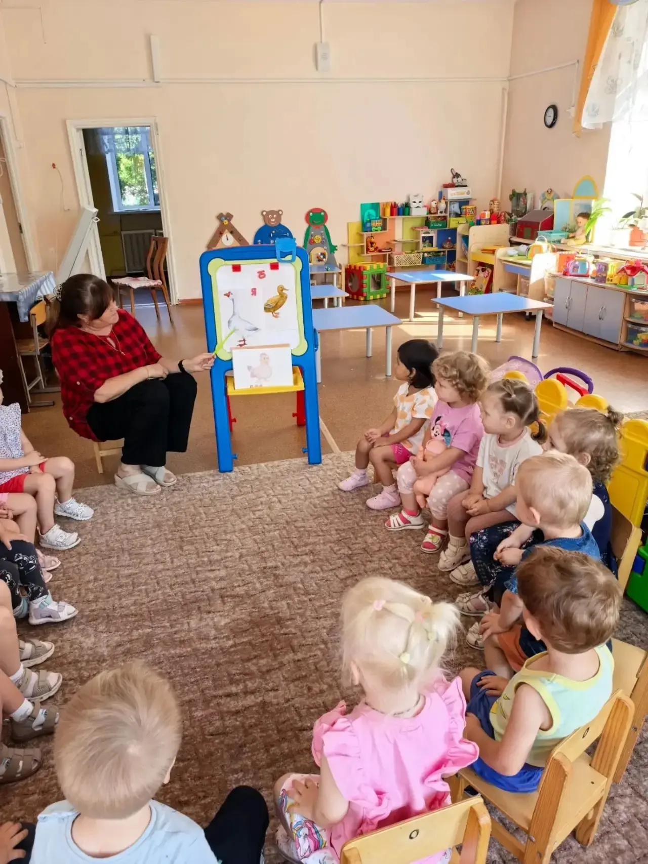 Кто живет на бабушкином дворе? 🐥🐣