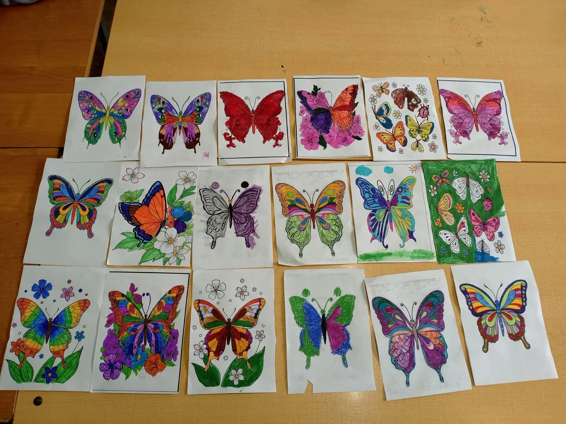🦋День бабочек🦋
Сегодня  в пришкольном  летнем лагере прошёл день бабочек, который  отмечают 19 июн