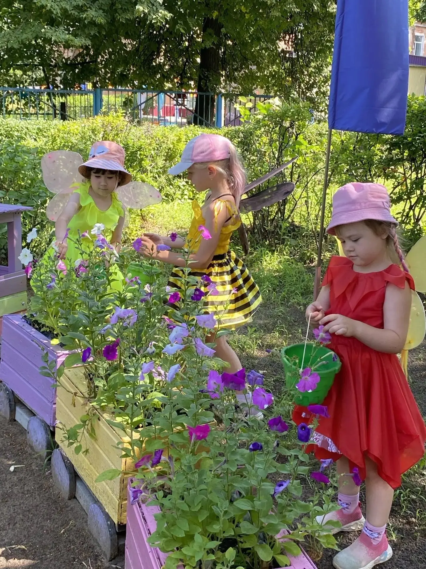 🦋🐝🦋День насекомых: волшебство  в ясельной группе!
Сегодня у наших малышей из ясельной группы был 