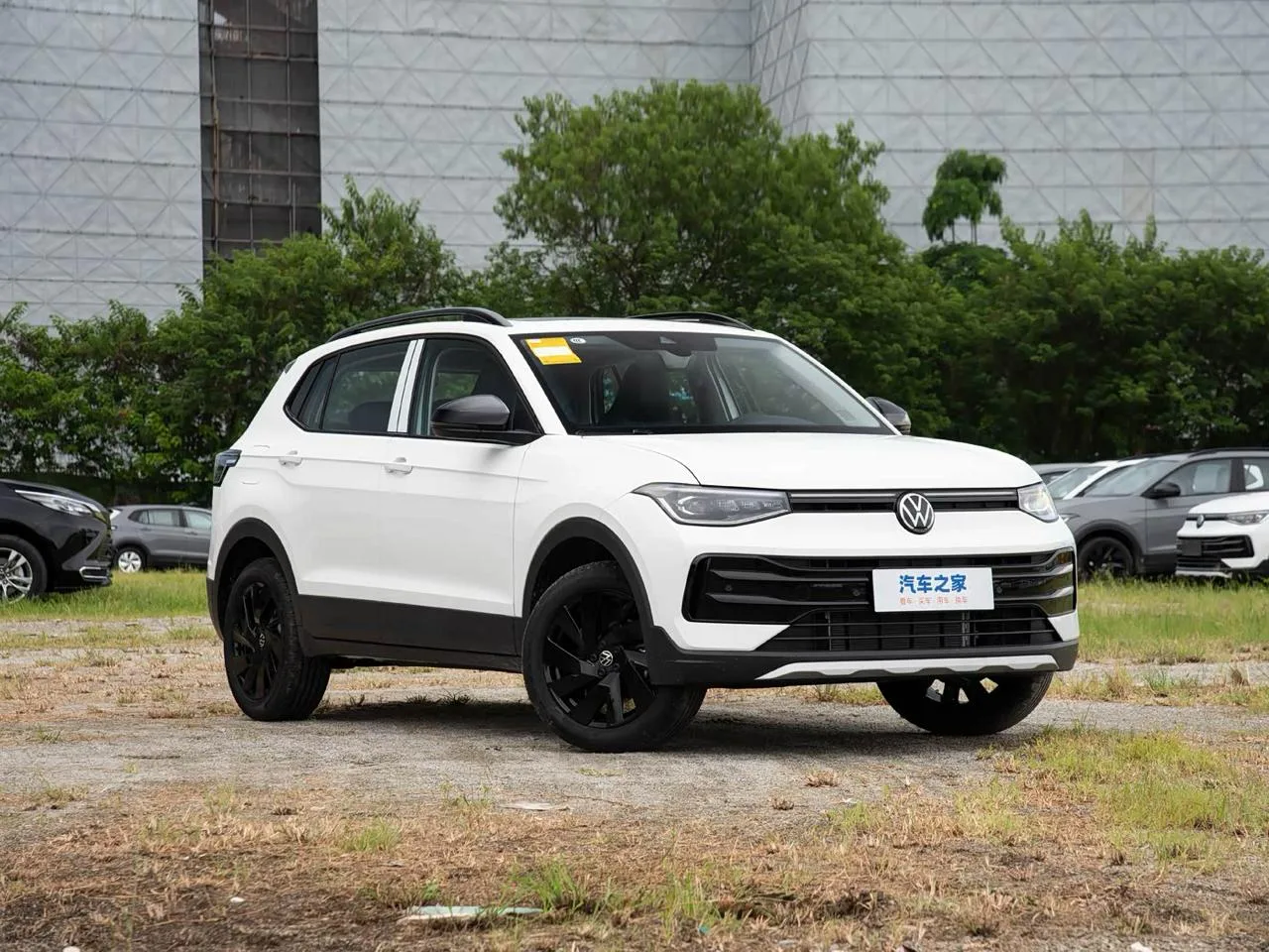 E.N.CARS ВЕШКИ
TRADE-IN • КРЕДИТ • СТРАХОВАНИЕ
ГАРАНТИЯ НА АВТОМОБИЛИ

Volkswagen Tharu Enjoy Editio