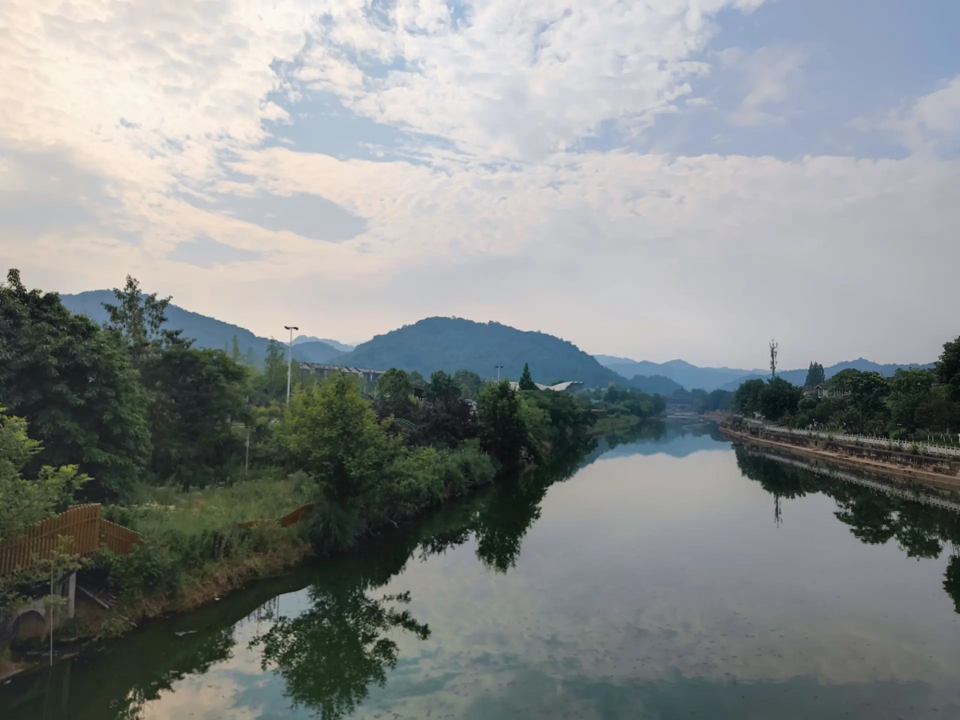 📍Древний город Цзэцзы (Jiezi Ancient Town, 街子古镇, Чунчжоу, Чэнду, Сычуань)