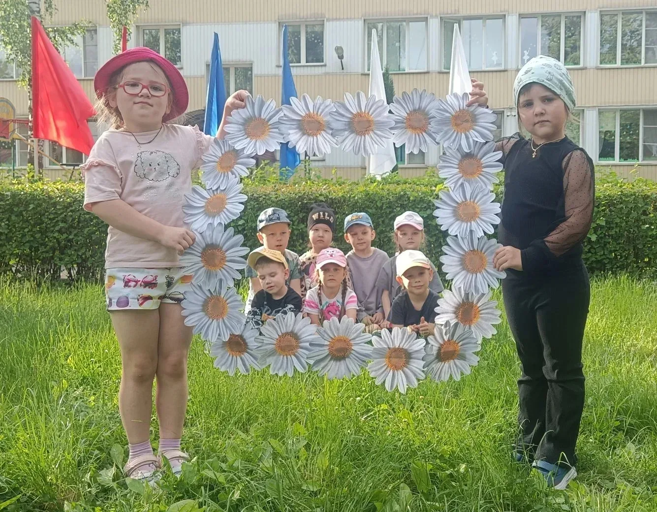 🎉 День друзей в детском саду! 🎉

В нашем детском саду прошел самый добрый и веселый праздник — Ден