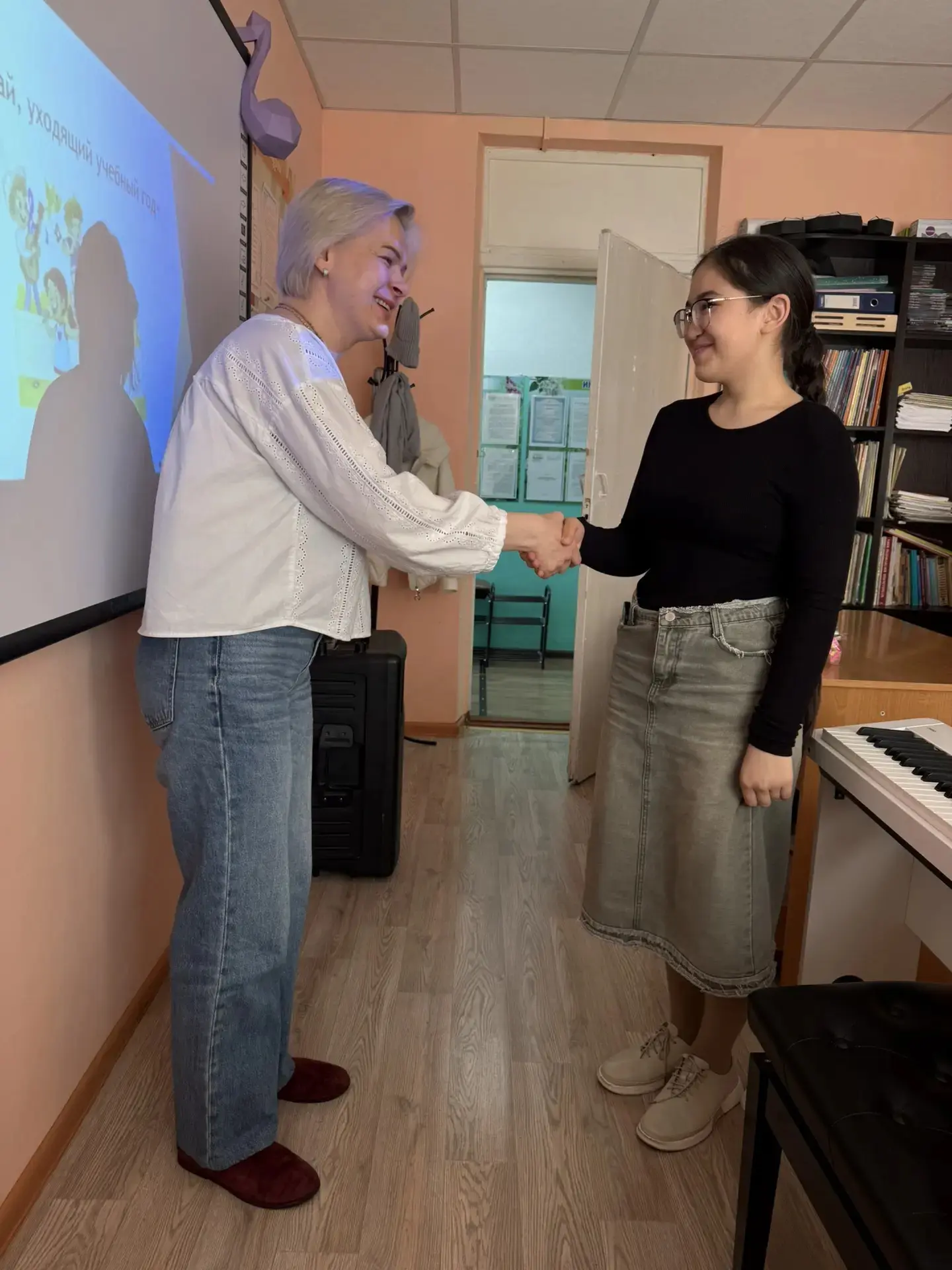 ✅️В Детской школе искусств села Лаврентия прошли выборы в Управляющий совет.

📌Из числа учащихся шк