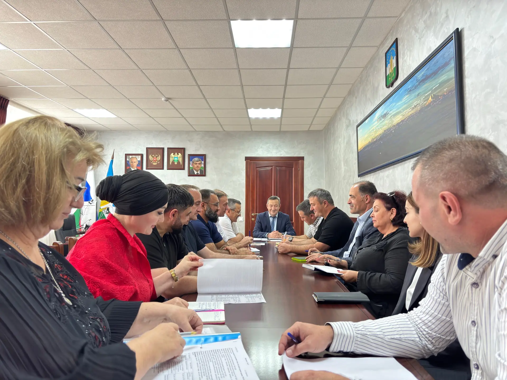 ✍️В администрации Урванского района прошло рабочее совещание с заместителями и руководи...